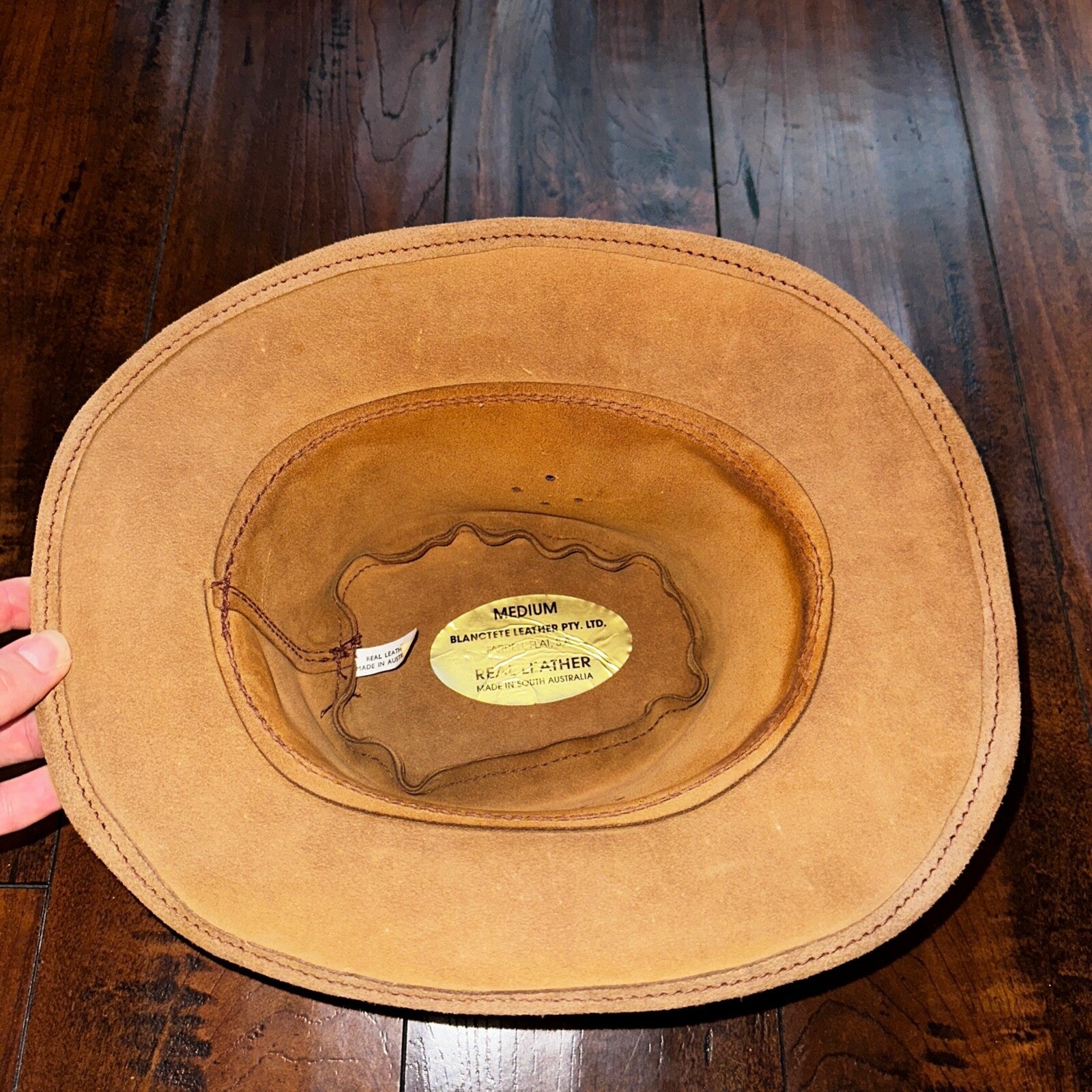 Vintage Walkabout Suede Hat Size Medium South Australia Real Leather Blanctete