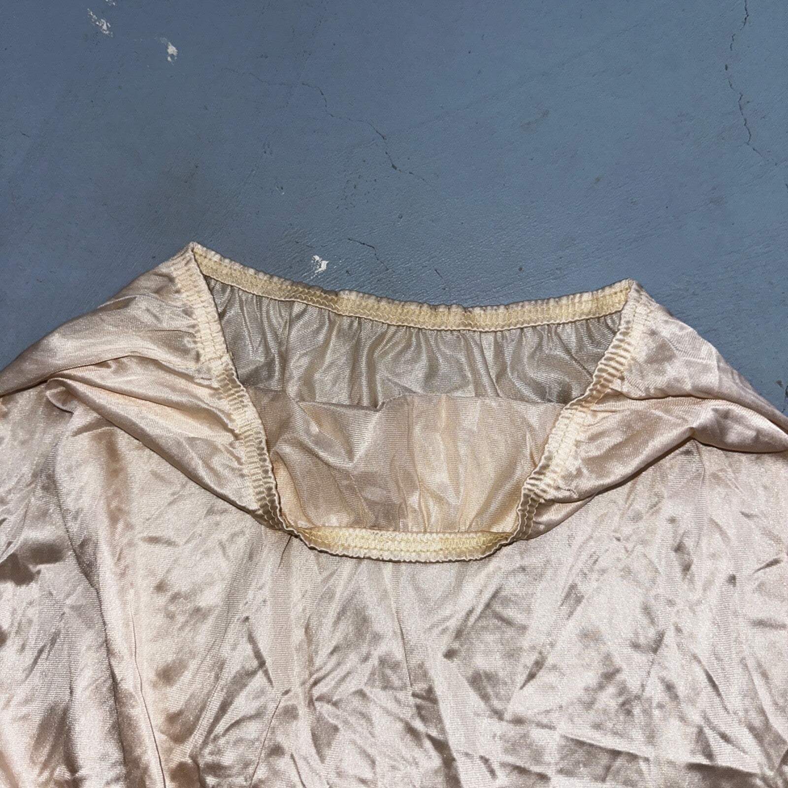 Deena Women Slip Skirt Lace Hem Elastic Waist Cream Small VTG Lingerie Bridal