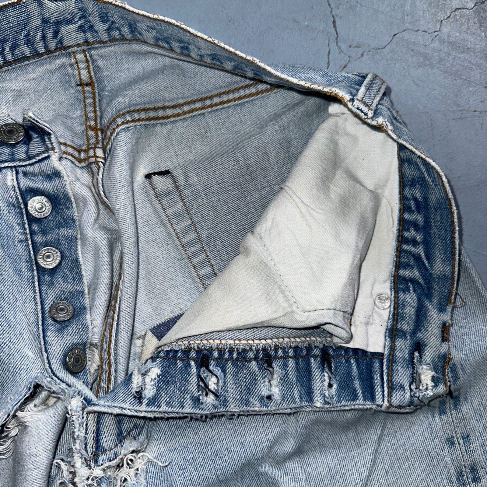 Levis 501 Vintage 80s Redline Selvedge USA XX Jeans Light Wash 30x38 Act 28x33