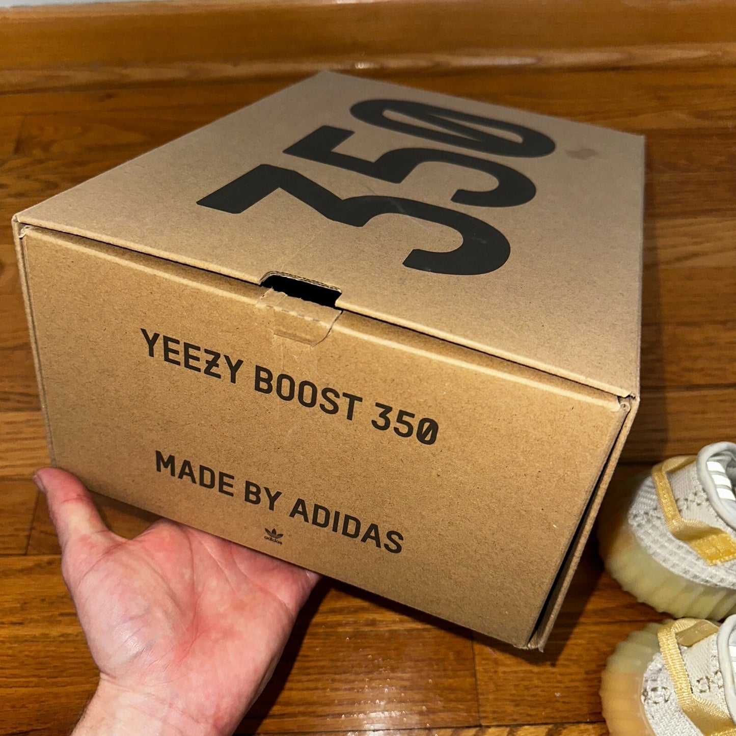 Adidas Yeezy Boost 350 V2 Low Light Size 11 With Box Lightly Worn White