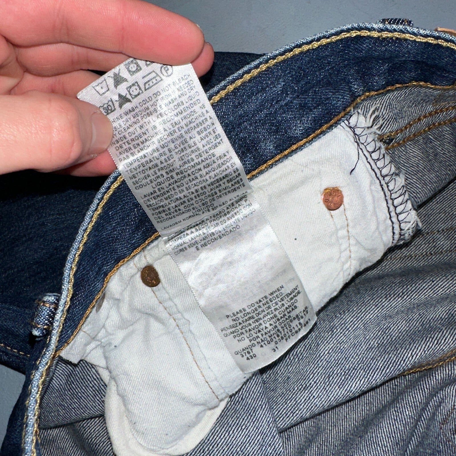 Levis 501 Vintage Y2K Egypt Straight Leg Jeans 36x32 Med Wash Act 36x30