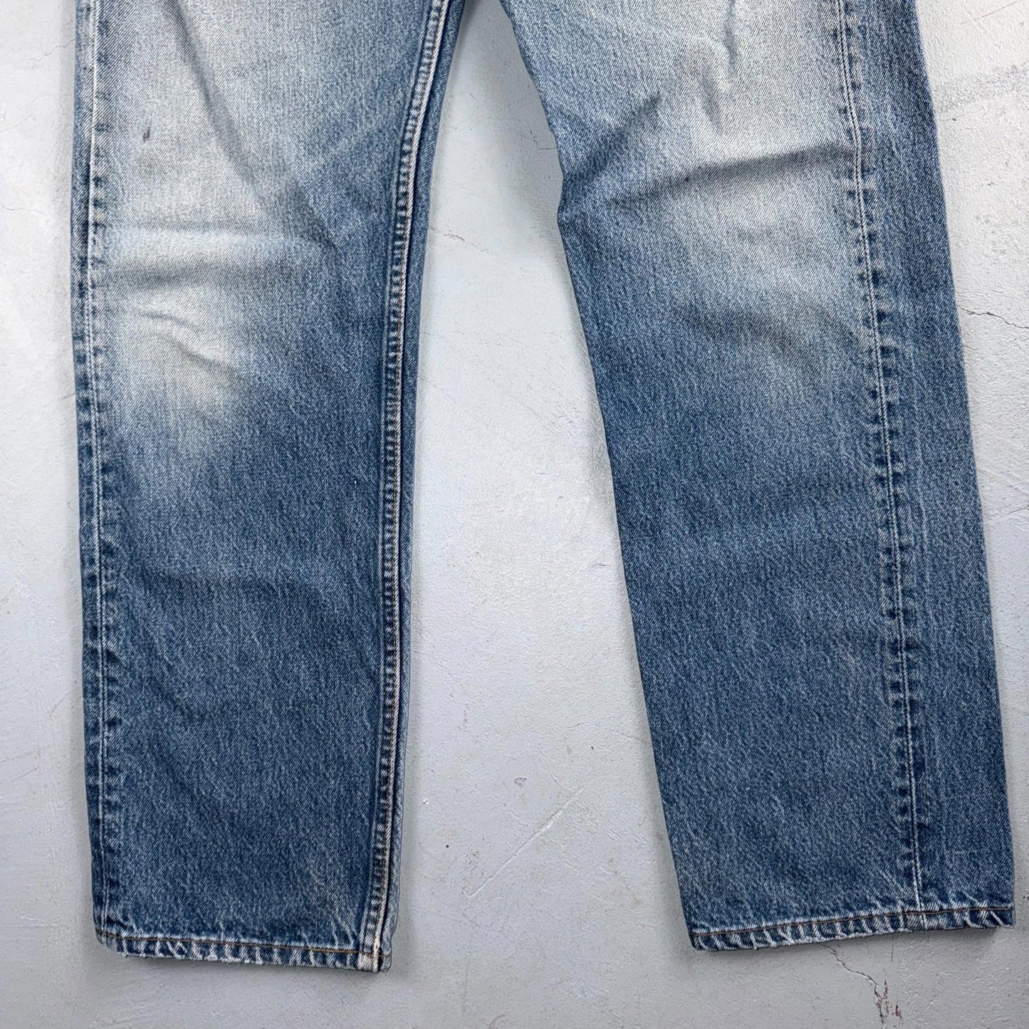 Levis 501 Vintage 80s USA XX Straight Leg Jeans Blue Light Wash 34x33 Act 32x29