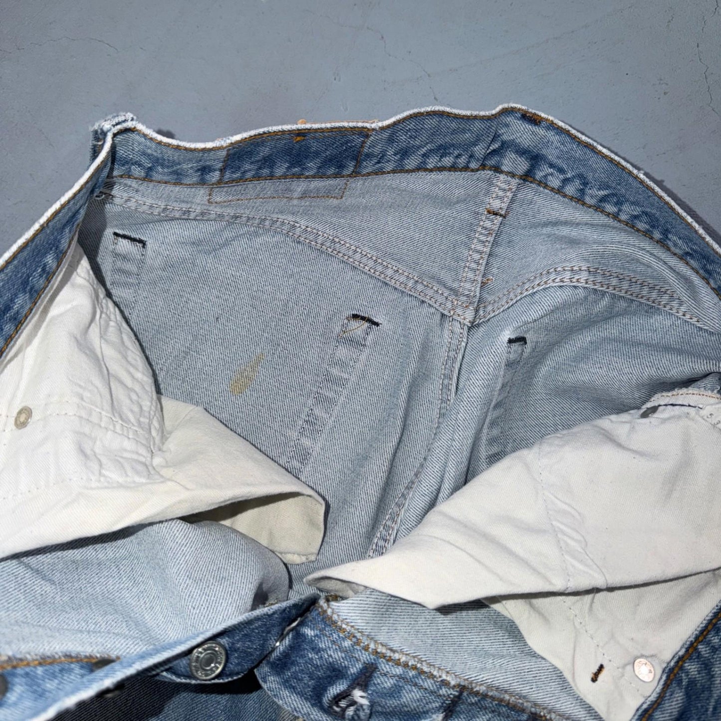 Levis 501 Vintage 80s Redline Selvedge USA XX Jeans Light Wash 34x38 Act 31x33