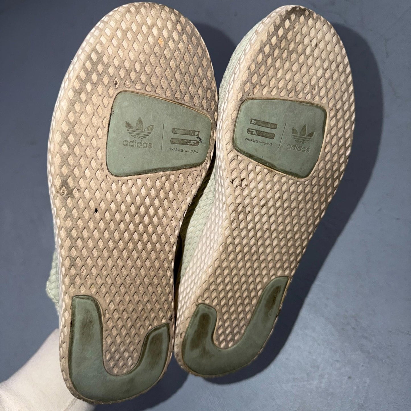 Adidas Pharrell Williams HU Linen Green Tennis Shoes Sneaker CP9765 Mens Sz 7