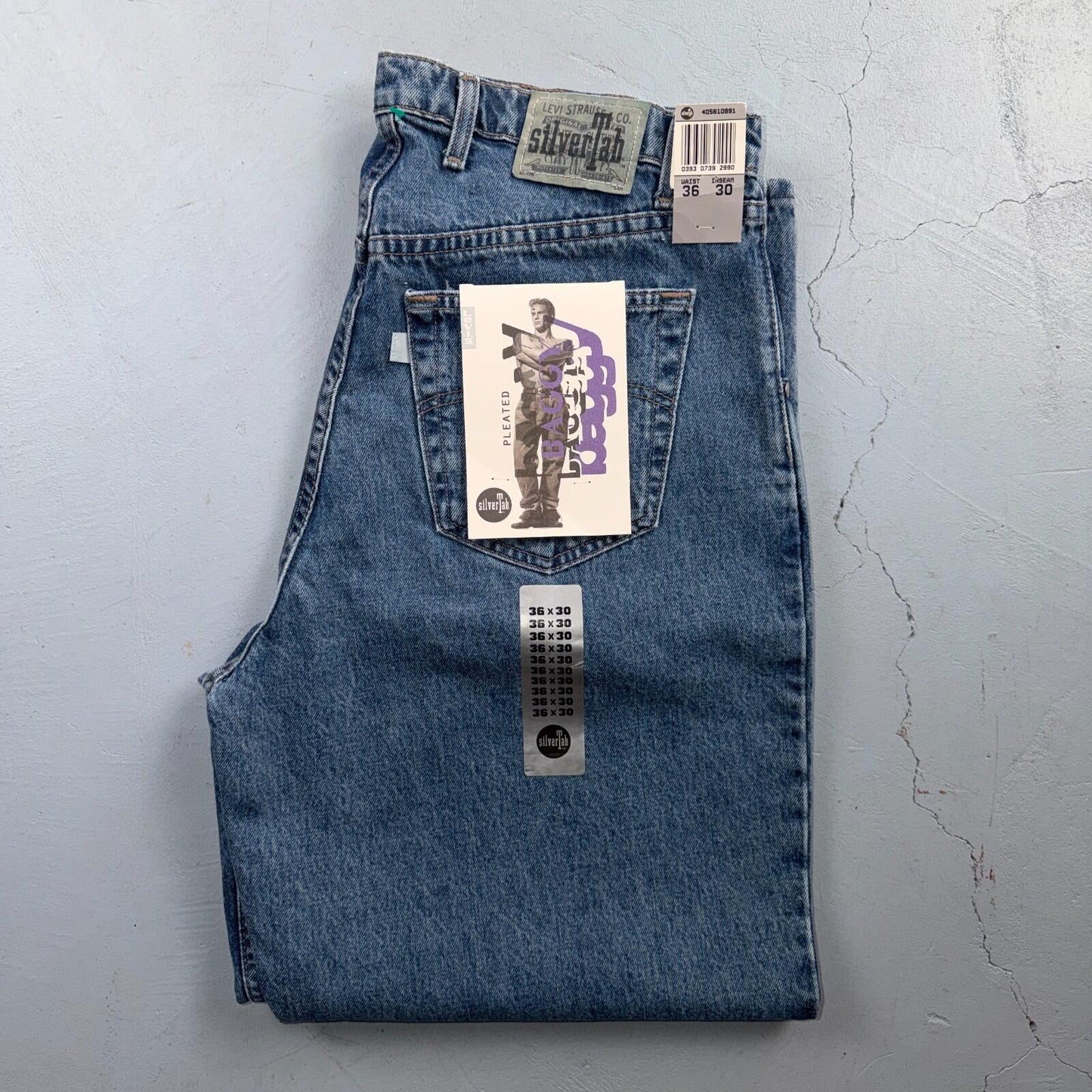 Levis NOS Vintage 90s Silvertab Baggy Loose Denim Jeans USA Blue Mens DS 36x30