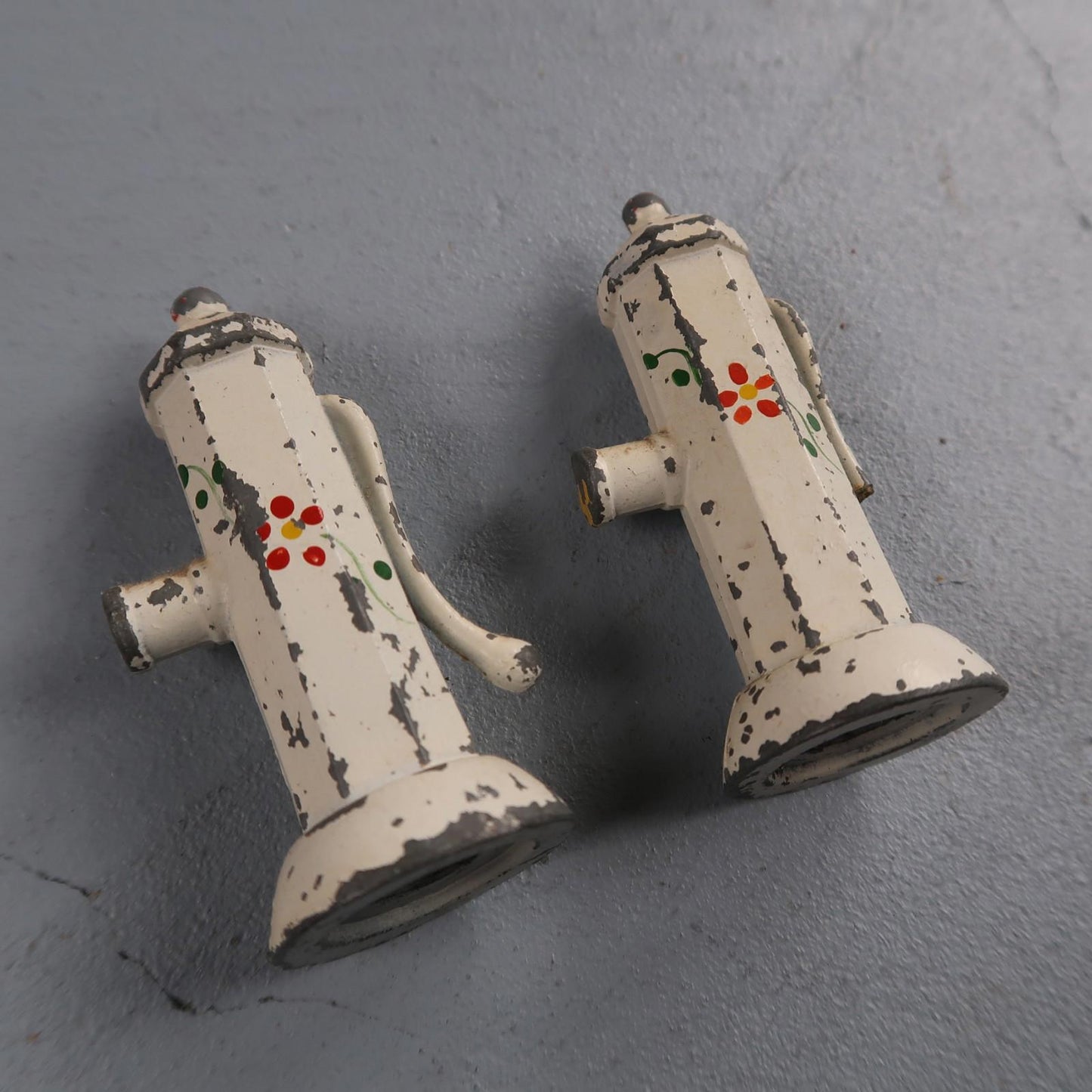 Vintage Cast Iron Hand Water Pump Salt and Pepper Shakers Cute MCM 60s
