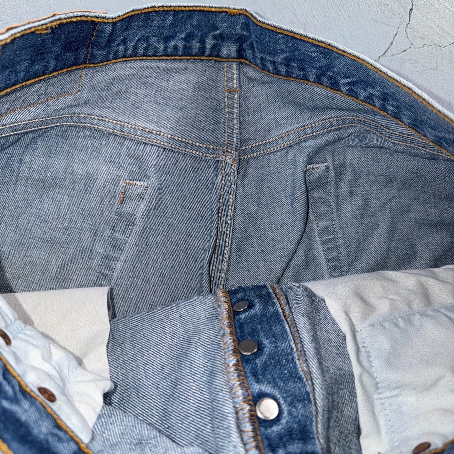 Levis 501 Vintage 90s USA XX Straight Leg Jeans Blue Light Wash 38x31 Act 36x27
