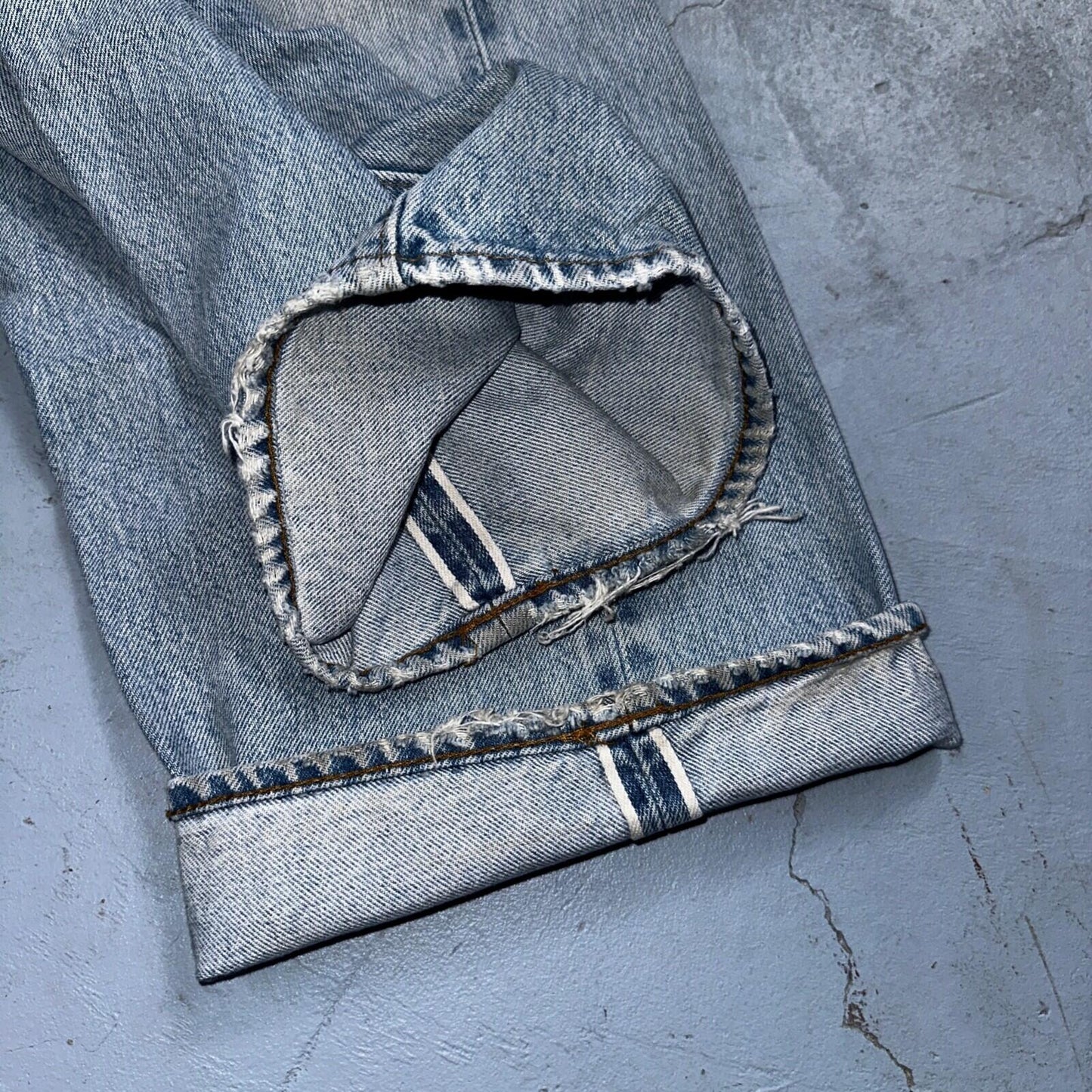 Levis 501 Vintage 80s Redline Selvedge USA XX Jeans Light Wash 38x32 Act 34x27