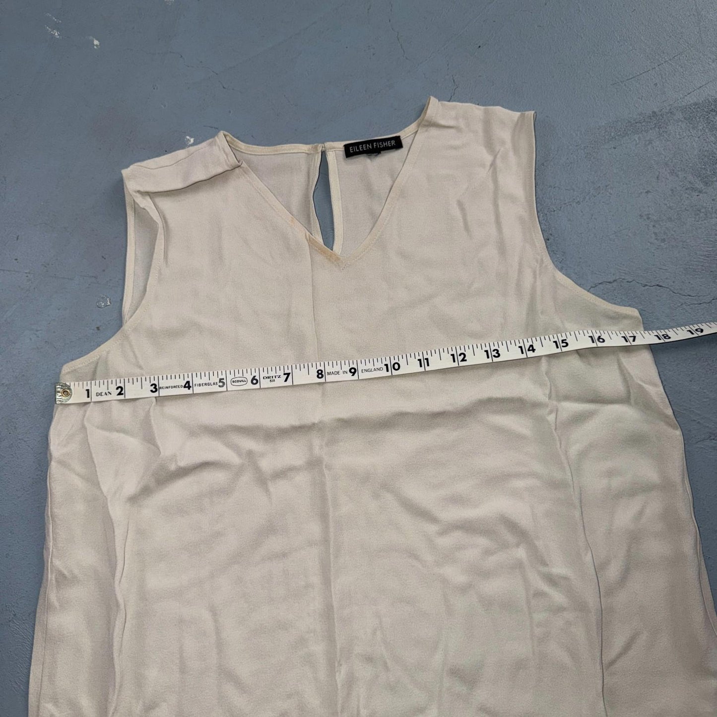 Eileen Fisher Shirt Womens XS Ivory Silky Minimalist Classic V Neck Sleevless