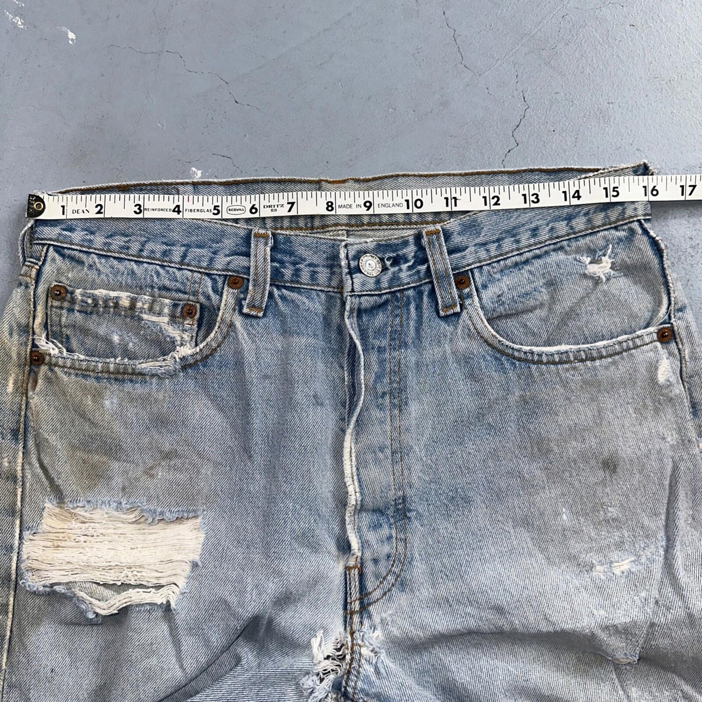 Levis 501 Vintage 80s USA XX Straight Leg Jeans Blue Light Wash Torn Act 32x33