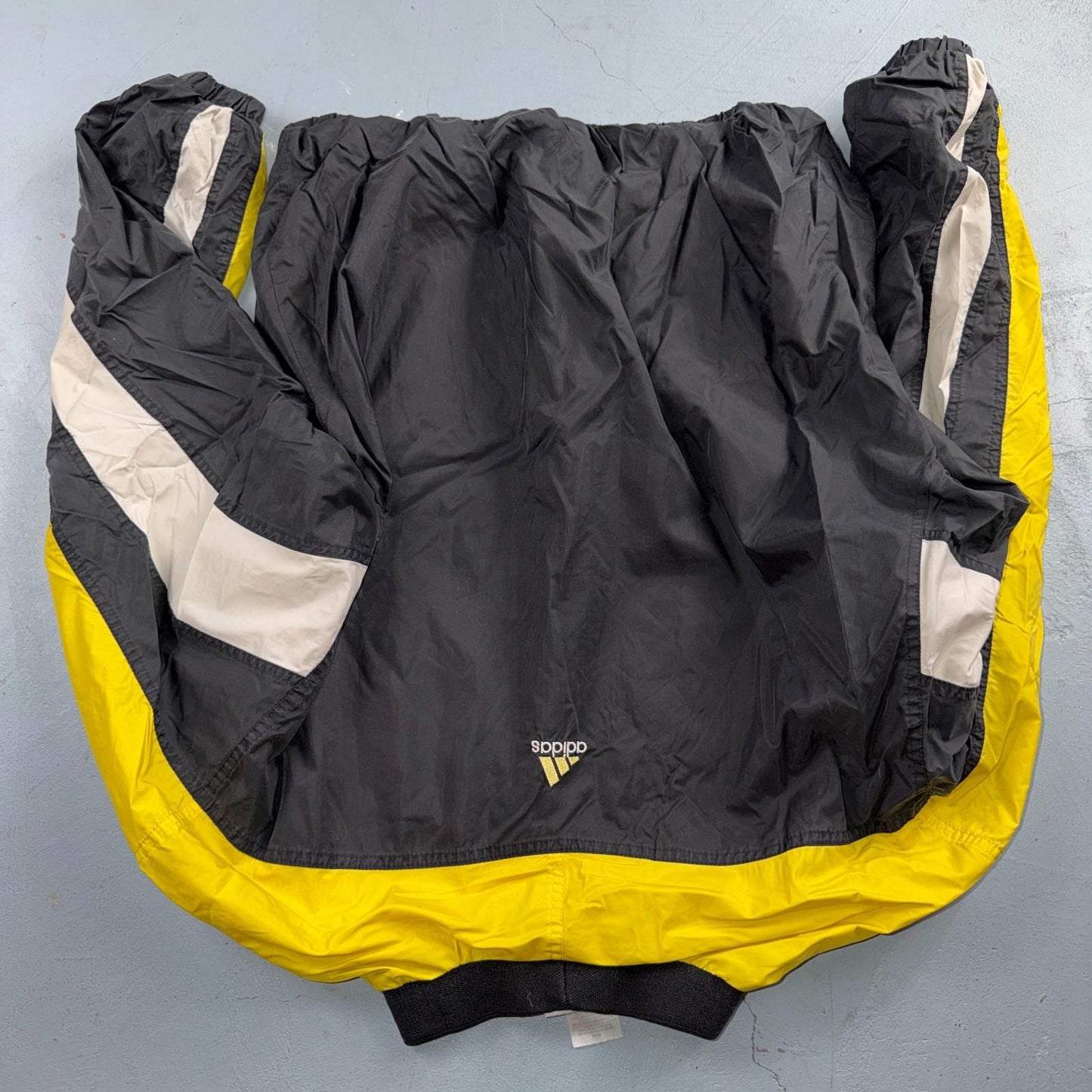 Adidas Vintage 1990s Windbreaker Pullover Black & Yellow Three Stripes Size M