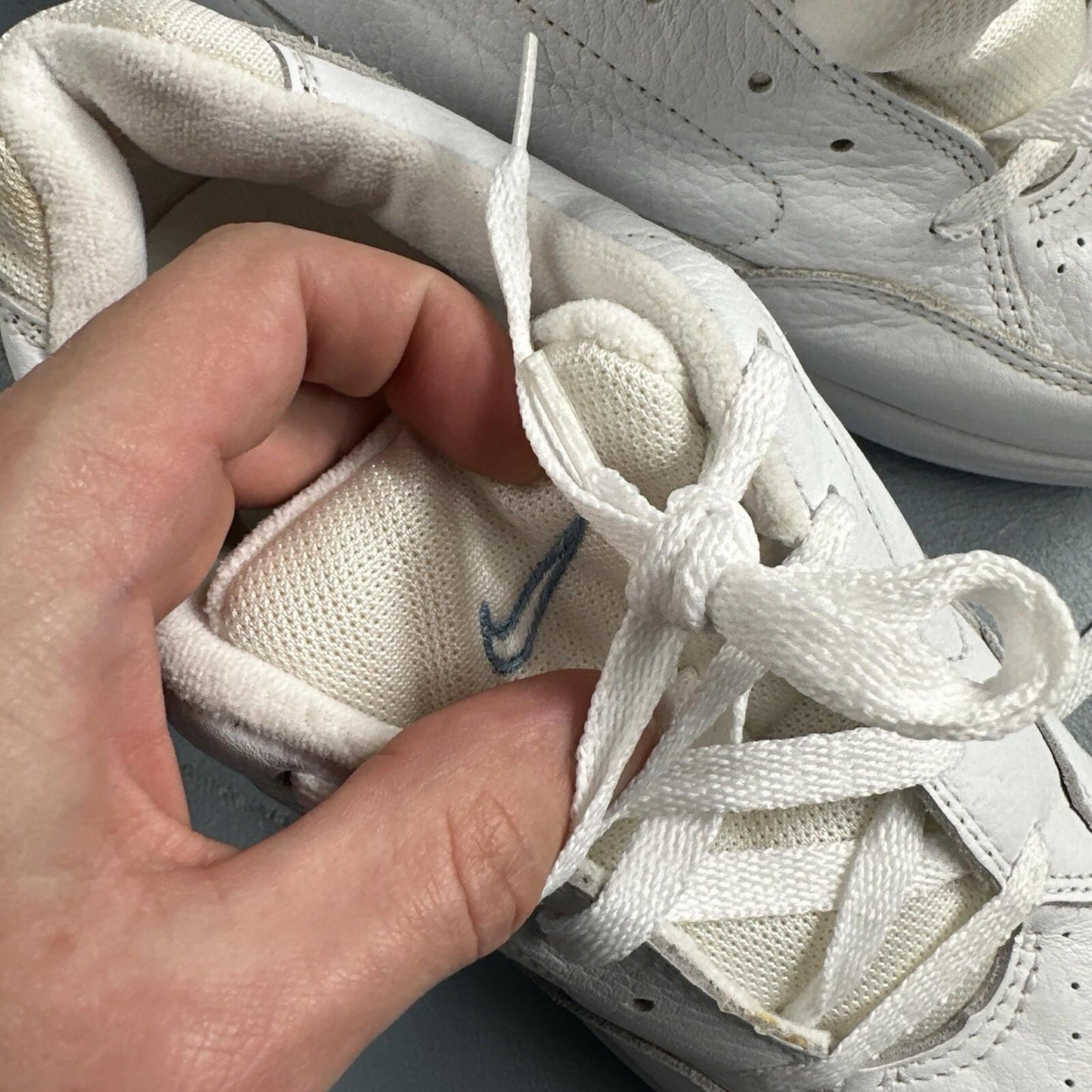 Nike 1997 Womens Air 141036-112 White Casual Shoes Sneakers Size 9 VTG 90s 2s