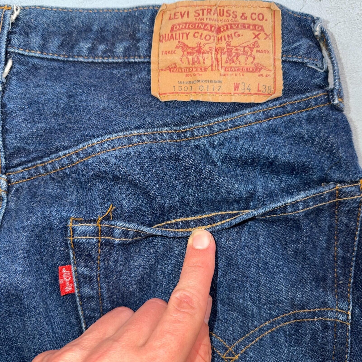 Levis 501 Vintage 80s Redline Selvedge USA XX Jeans Dark Wash 34x38 Act 31x34