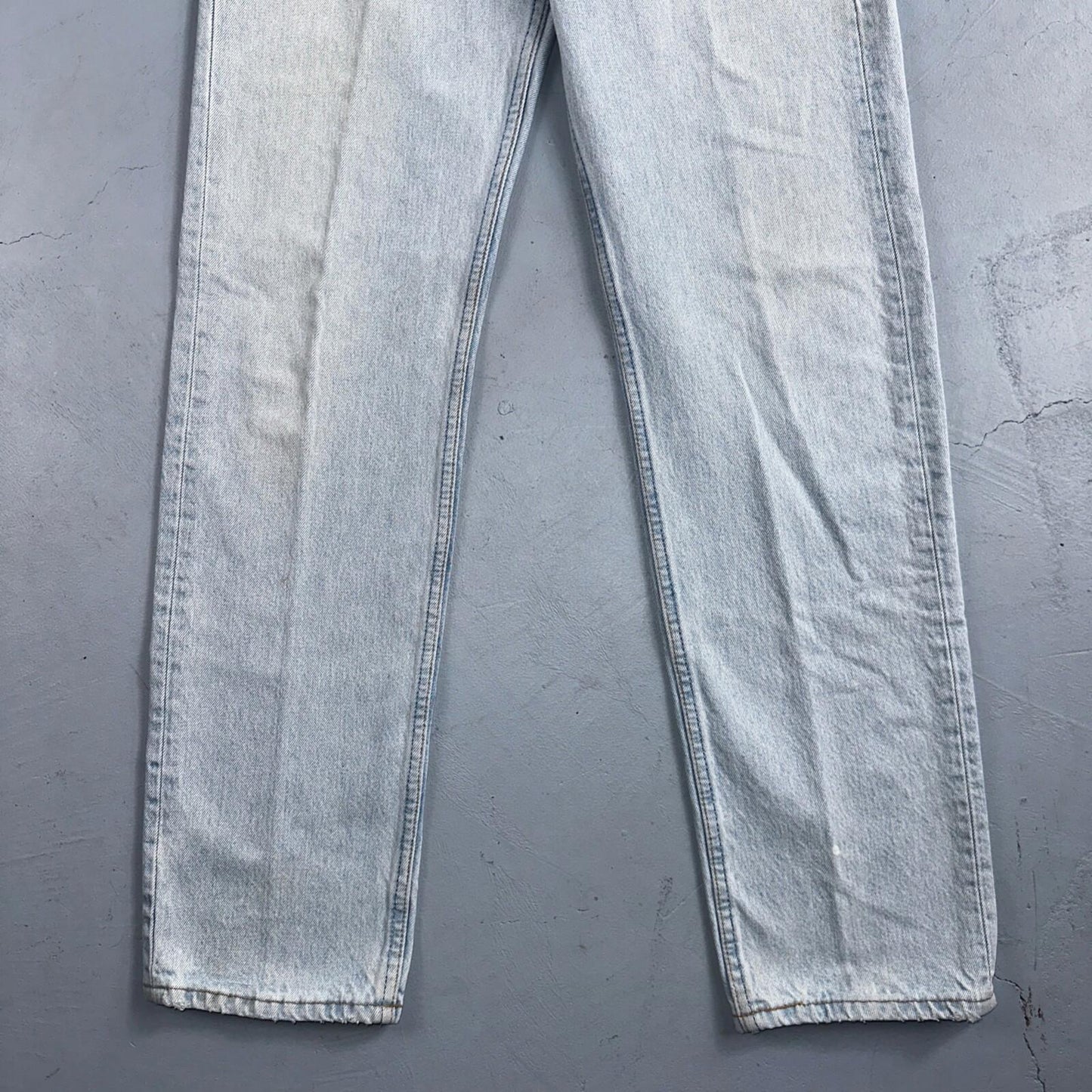 Levis 501 Vintage 90s USA XX Straight Leg Jeans Blue Light Wash 33x34 Act 31x32