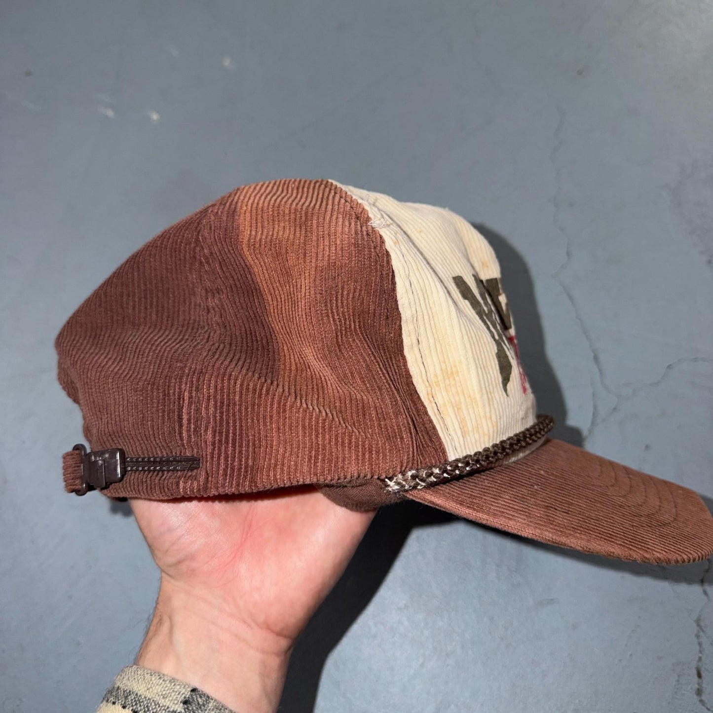 Maverick Country Store Corduroy VTG Hat Baseball Cap Snapback Brown Western Drin