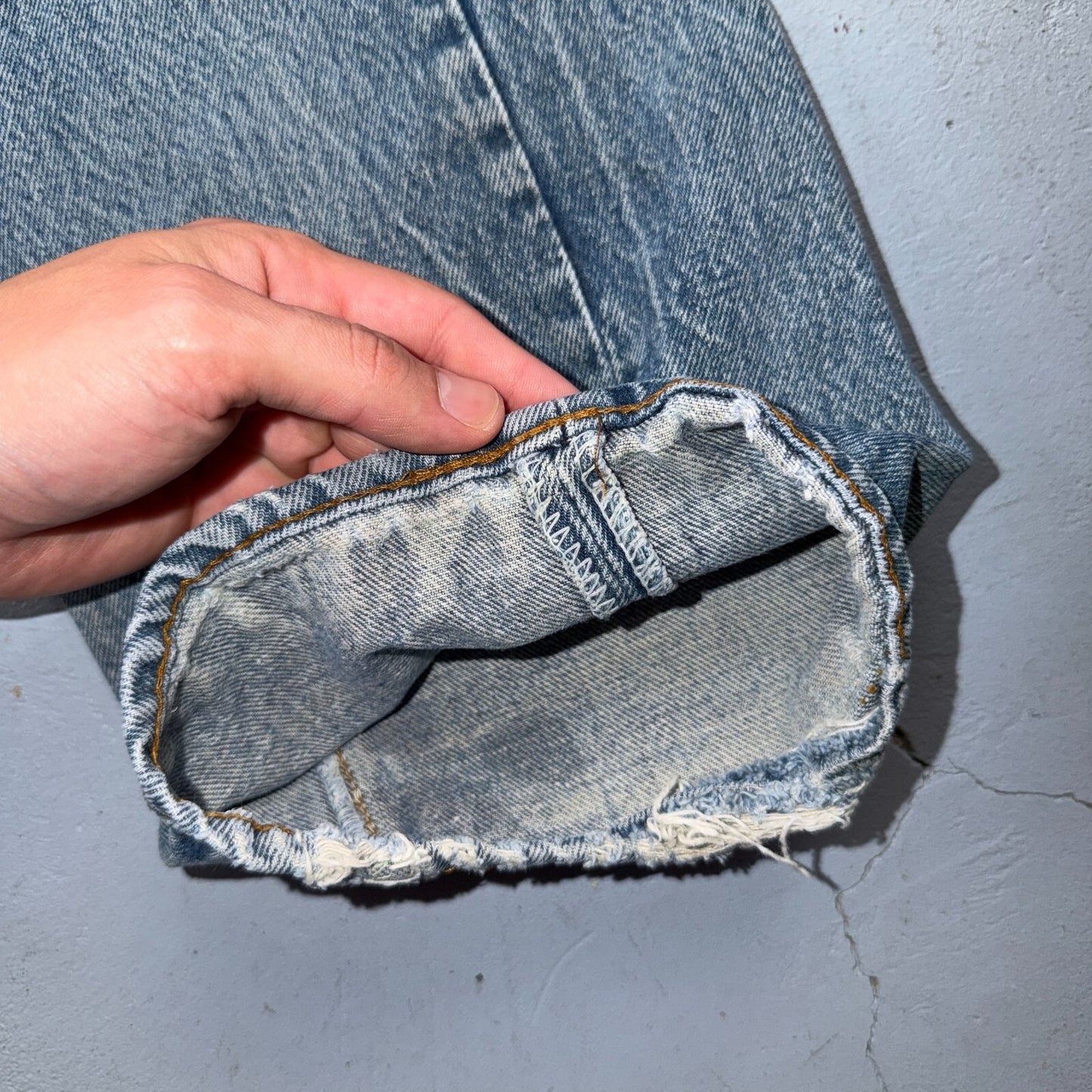 Levis 501 Vintage 80s USA XX Straight Leg Jeans Blue Light Wash Act 34x32