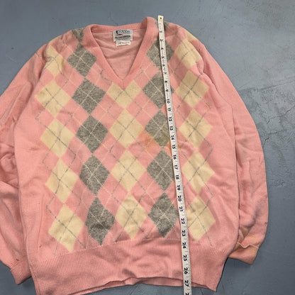 Vintage Scotland 100% Lambswool Sweater Knit Men’s Large Pink Argyle Stained