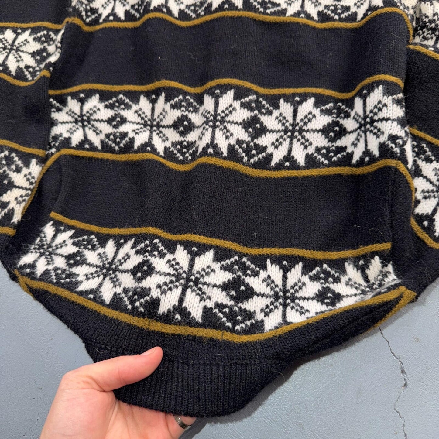Jantzen Vintage Sweater Pullover Patterned Black Cardigan Size 36 Made USA 60s