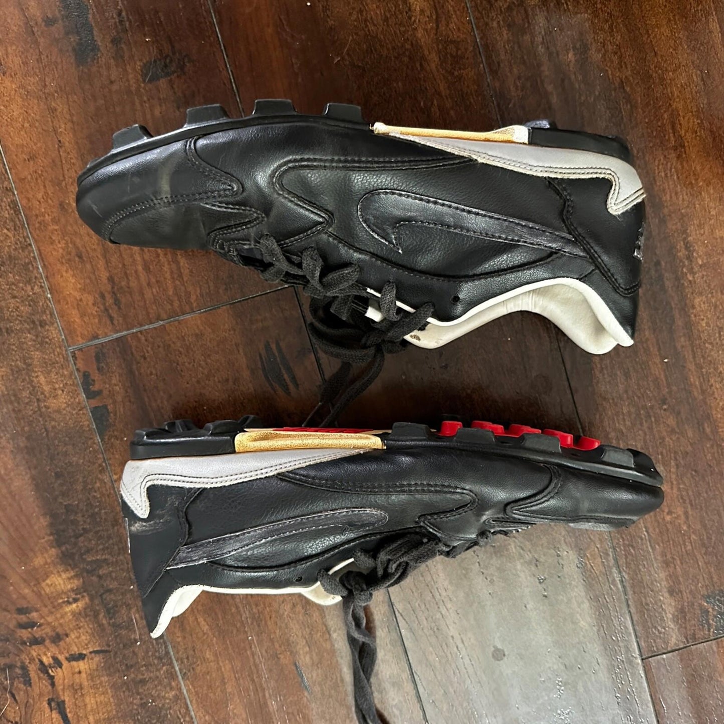 Nike Vintage 90s Mens Size 11 Sharks Sneakers Shoes Cleats Black 1994 Football