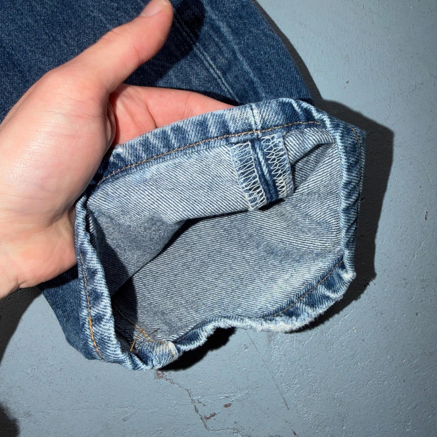 Levis 501 Vintage 90s USA XX Straight Leg Jeans Blue Thrashed 35x36 Act 33x32