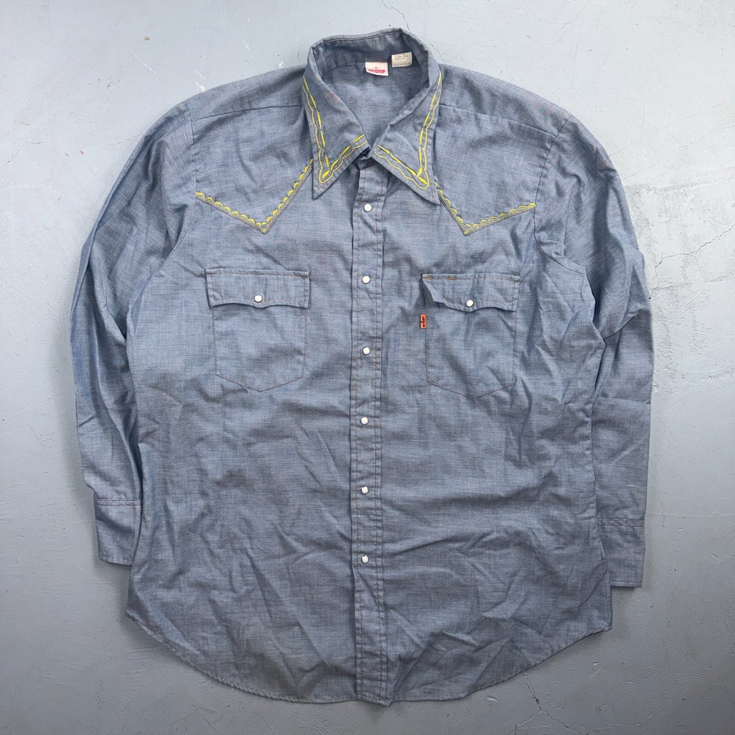 VTG 70s Levis Chambray Western Shirt Embroidered Pearl Snap Rockabilly Orange Ta