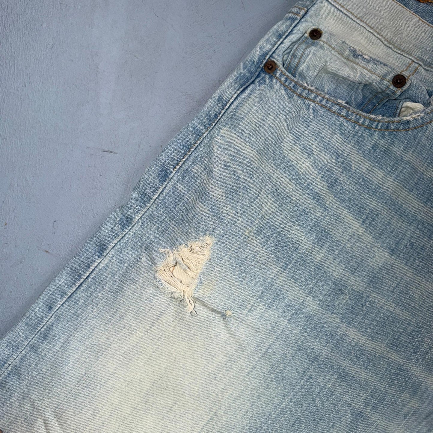 Levis 501 Vintage Y2K 90s XX Straight Leg Jeans Blue Light Wash 34x32 Act 33x32