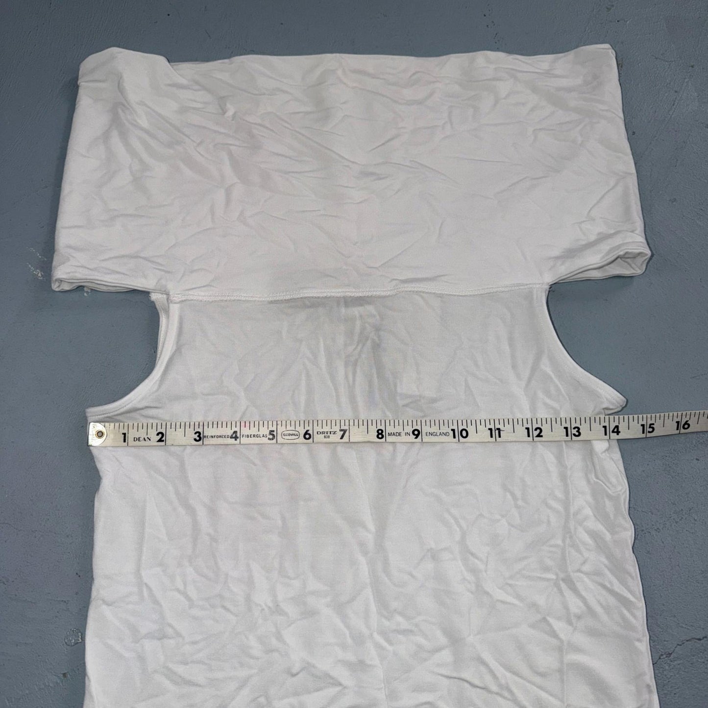 Babaton Aritzia Size M Streamline Jersey Off-The-Shoulder Long Sleeve Top