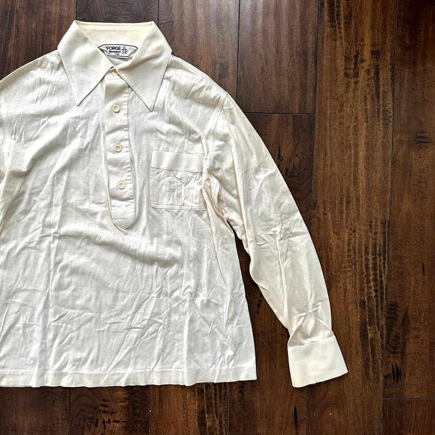 vtg Forge Munsingwear White 70s Shirt poly disco buttons cool white basic 60s