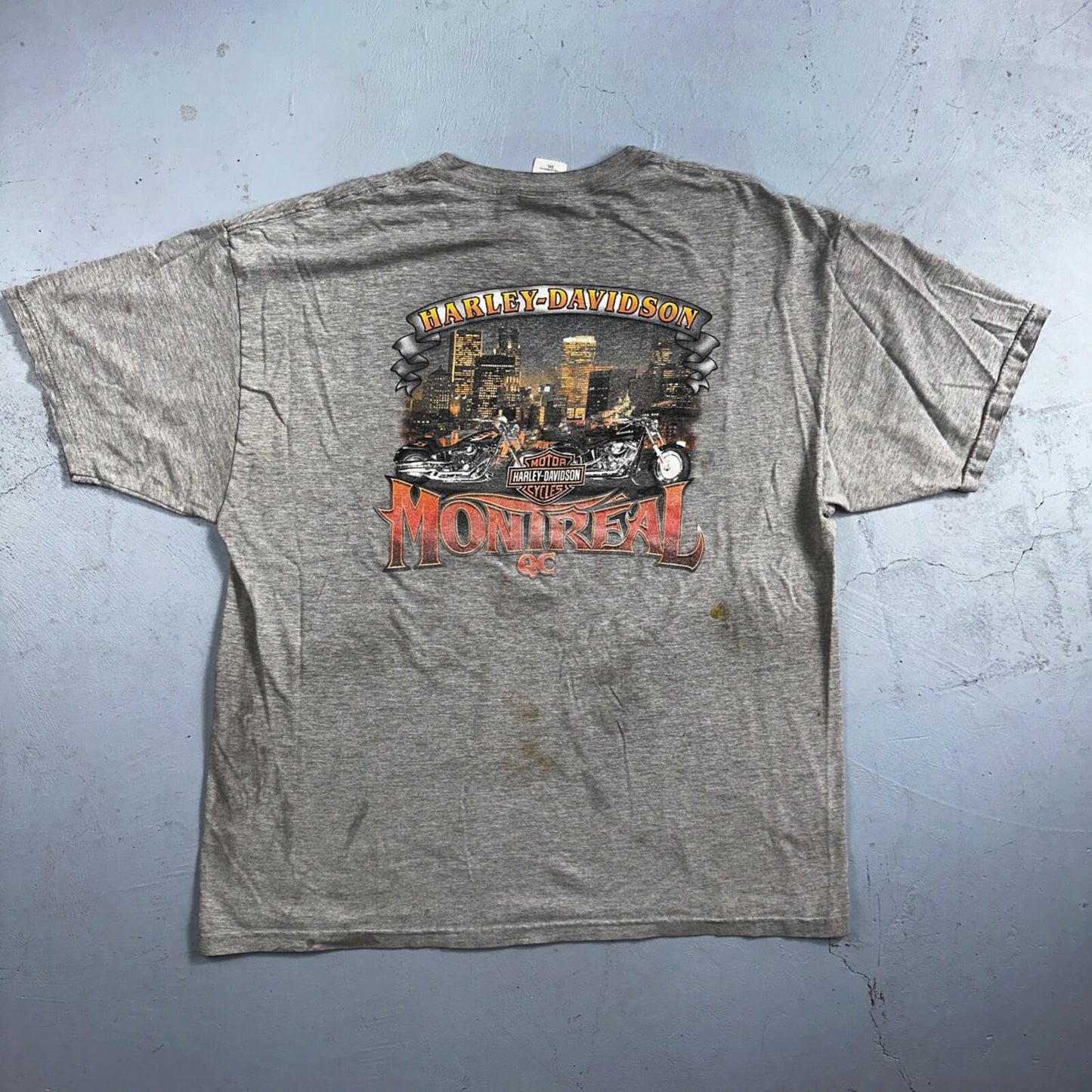 Harley Davidson Montreal Canada VTG T Shirt Doyles Grunge Thrashed Stained