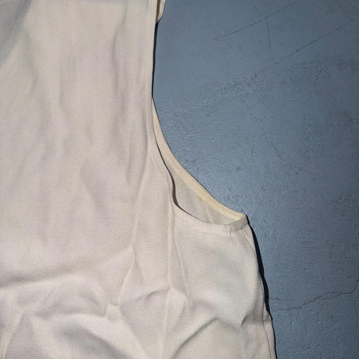 Eileen Fisher Shirt Womens XS Ivory Silky Minimalist Classic V Neck Sleevless