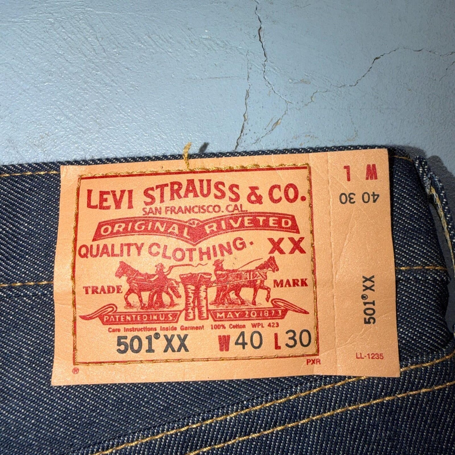 Levis 501 Vintage Y2K Deadstock XX Straight Leg Jeans Black Dark Wash 40x30
