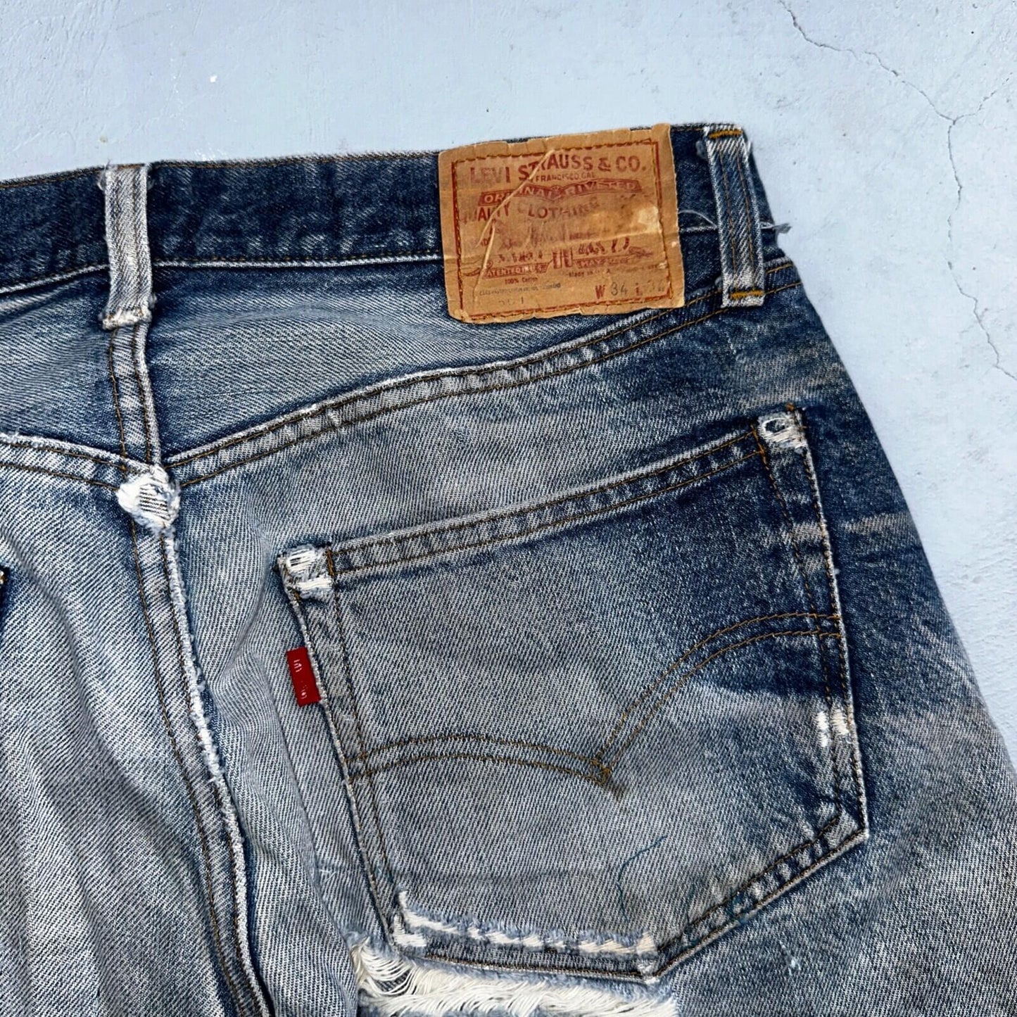 Levis 501 Vintage 80s Redline Selvedge USA XX Jeans Light Wash 34x34 Act 31x30