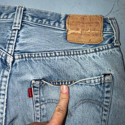Levis 501 Vintage 80s Redline Selvedge USA XX Jeans Light Wash 35x30 Act 32x28