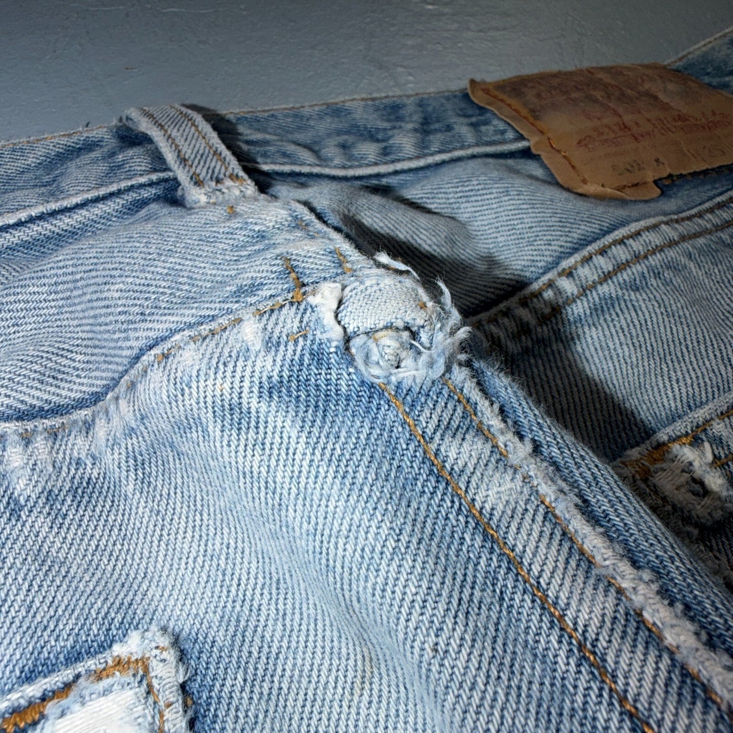 Levis 501 Vintage 90s USA XX Straight Leg Jeans Blue Light Wash 35x33 Act 34x29