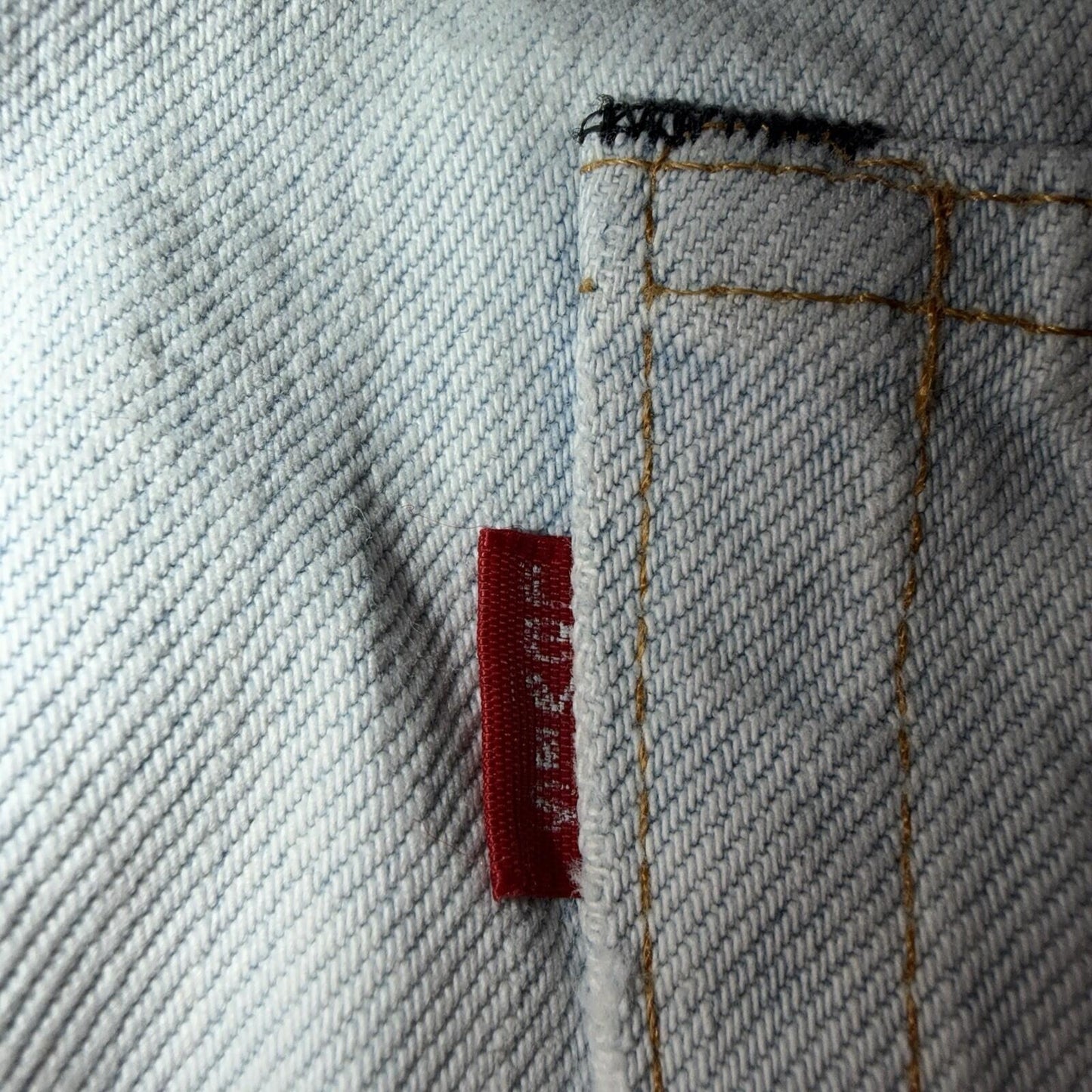 Levis 501 Vintage 80s Redline Selvedge USA XX Jeans Light Wash 28x29 Skinny