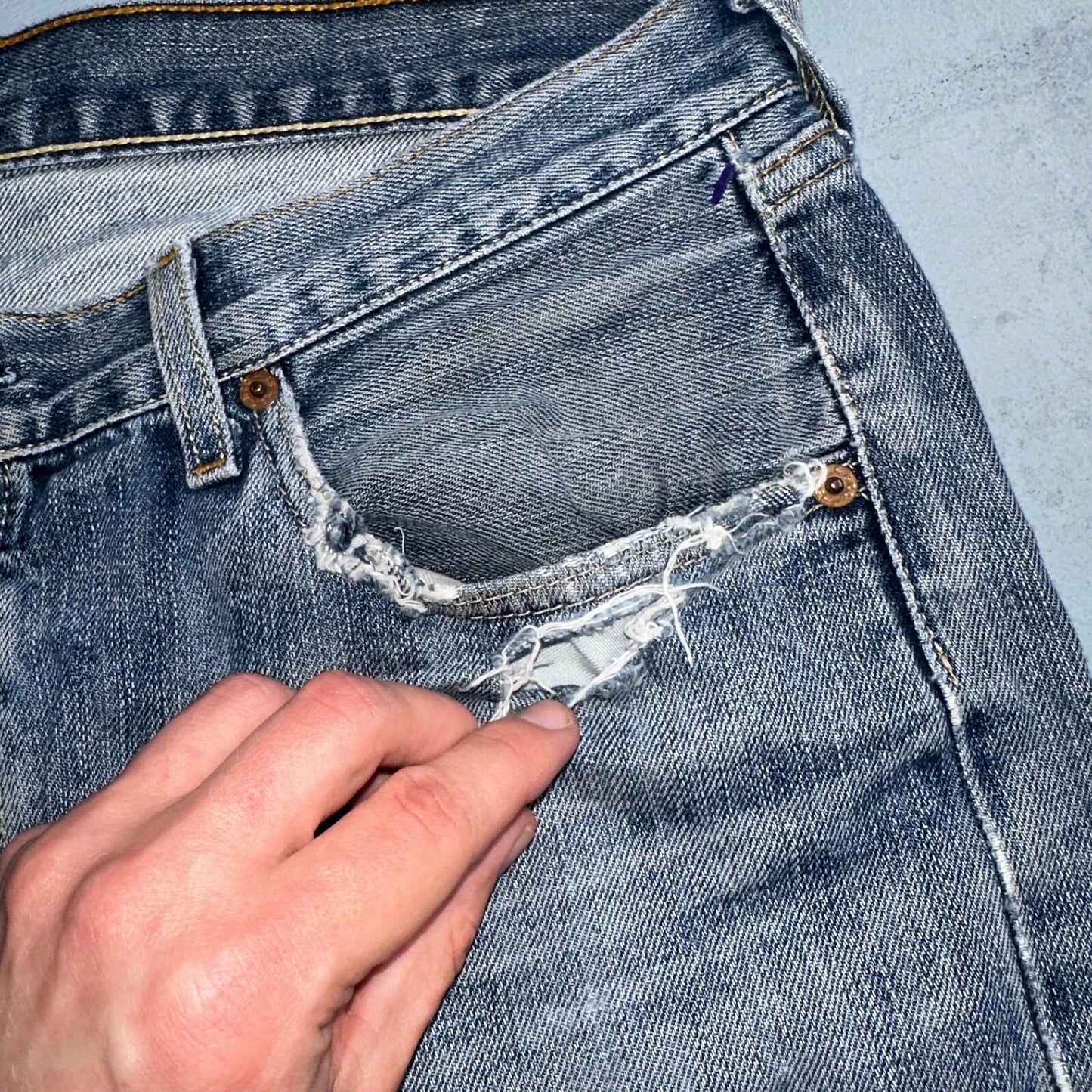 Levis 501 Vintage Y2K XX Straight Leg Jeans Blue Med Wash 34x36 Act 33x30