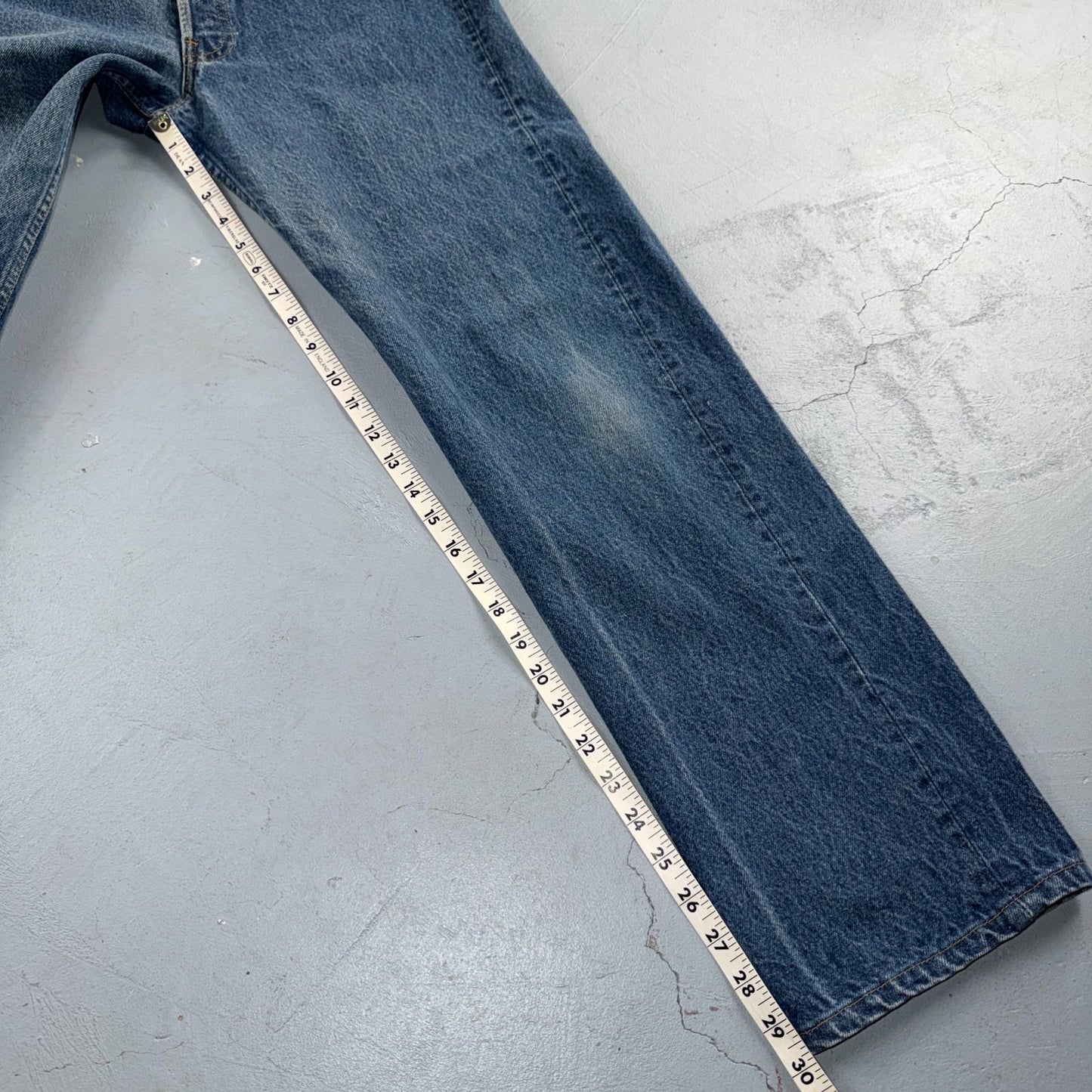 Levis 501 Vintage 80s USA XX Straight Leg Jeans Blue Light Wash 33x33 Act 31x30