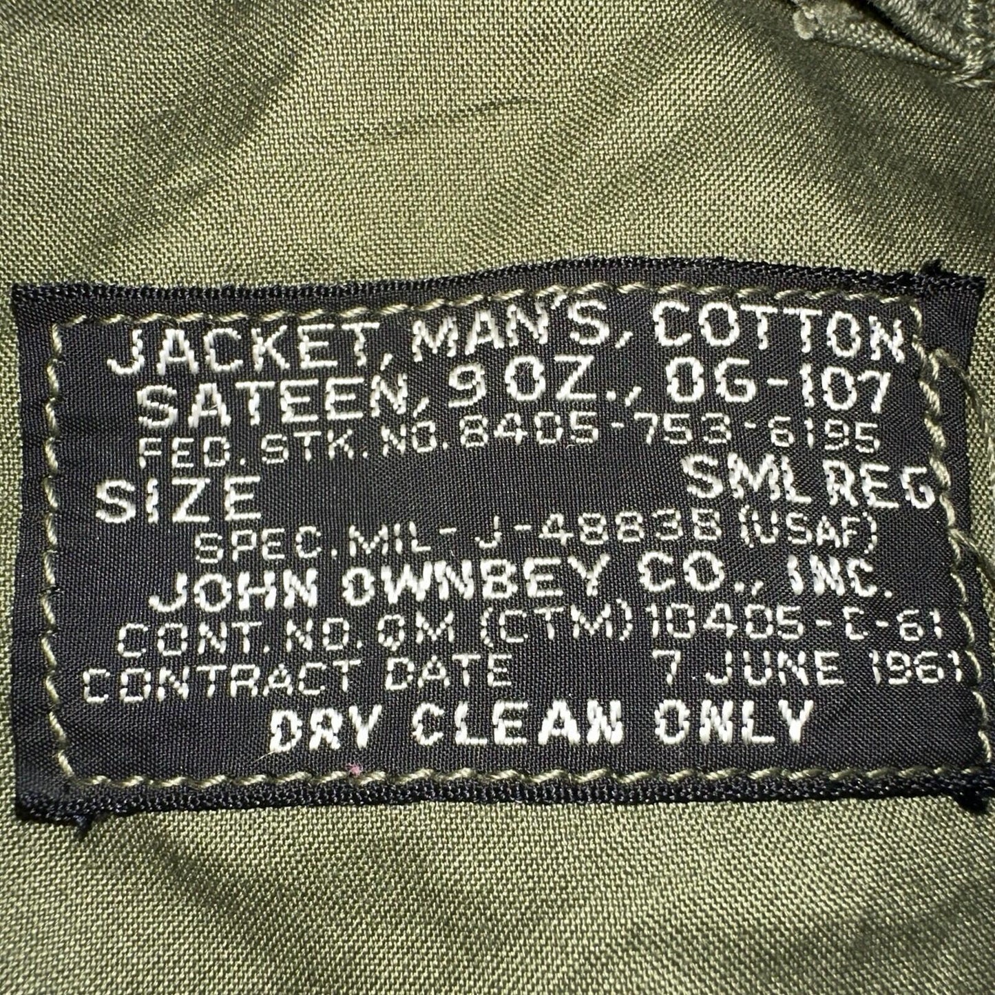 Vintage US Military OG-107 Cotton Sateen Wind  Jacket Small Regular 1961 Patches