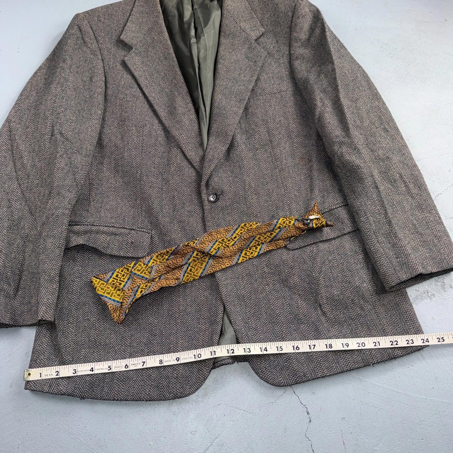 VTG Farah Wool Tweed Blazer Jacket Sport Suit Coat Gray Size 42L Herringbone
