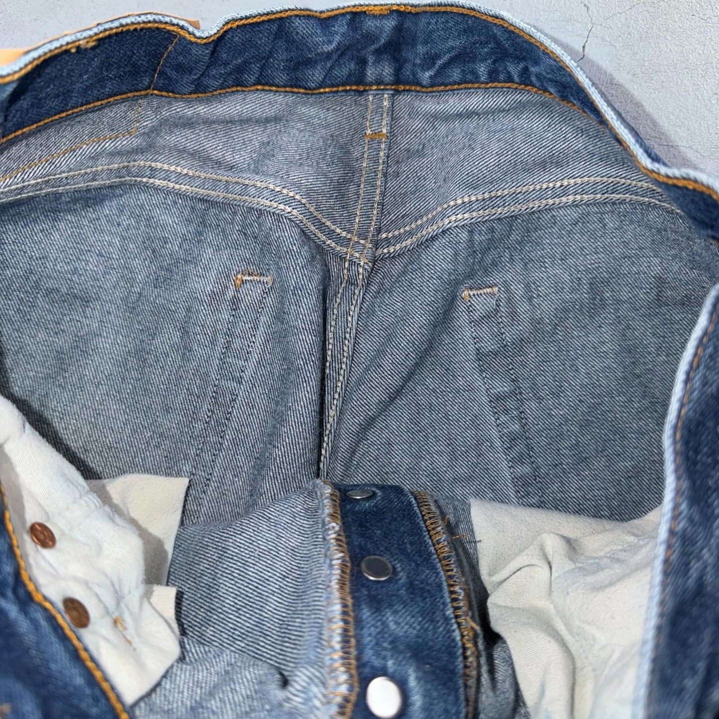 Levis 501 Vintage 90s USA XX Straight Leg Jeans Blue Thrashed 35x36 Act 33x32
