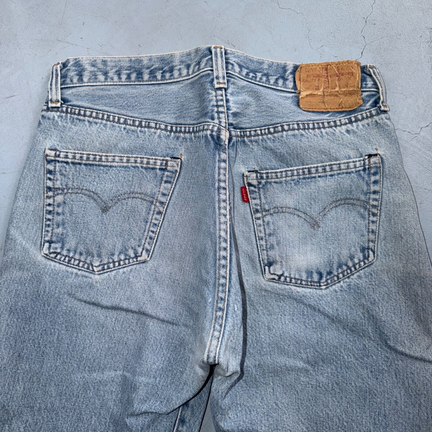 Levis 501 Vintage 80s Redline Selvedge USA XX Jeans Light Wash 35x30 Act 32x28
