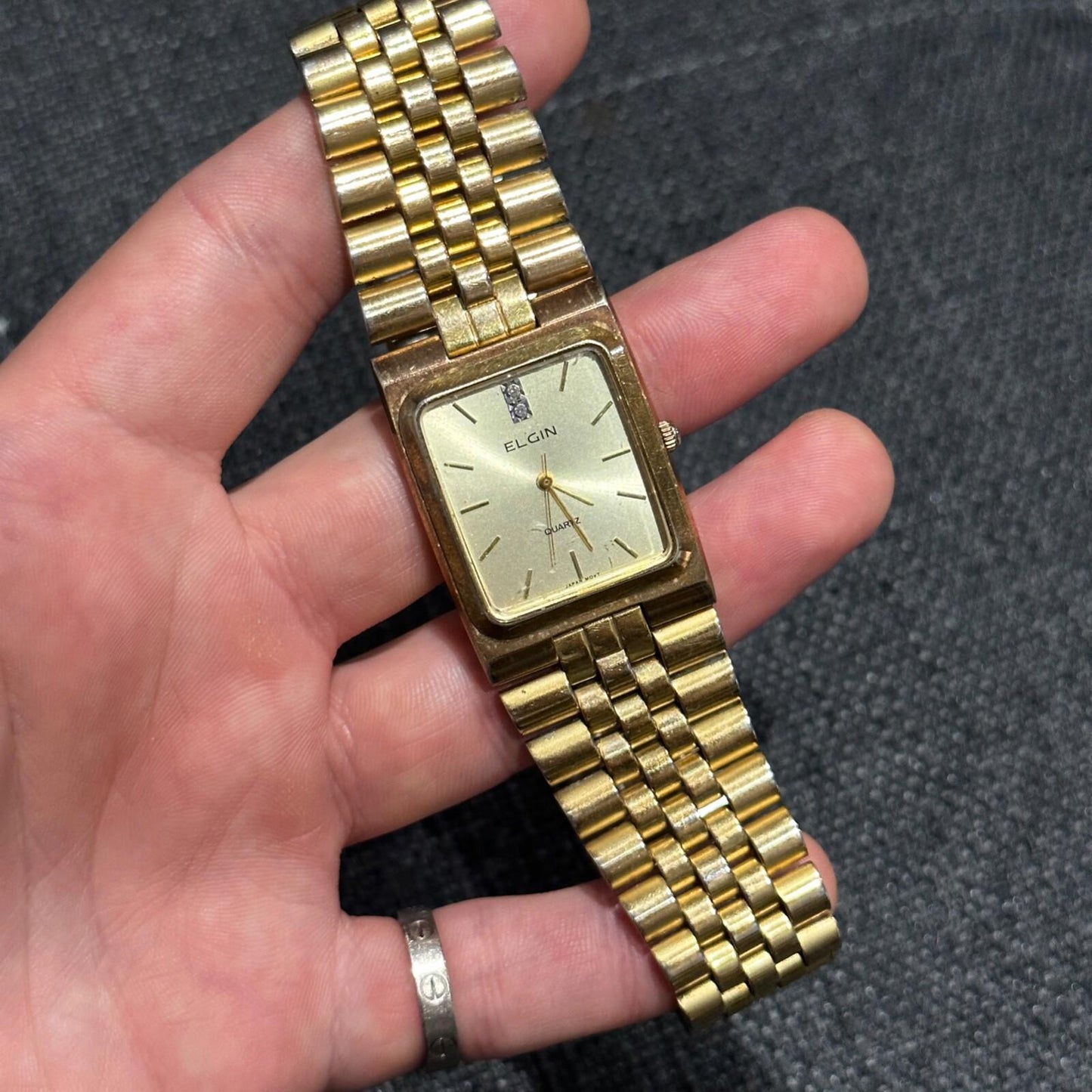 Ladies ELGIN Classic Gold Tone Petite Dress/Casual Bracelet Watch VTG Square