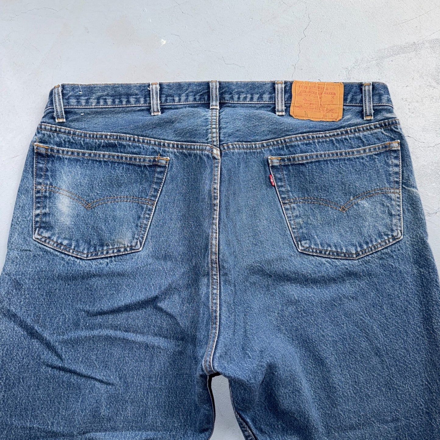 Levis 501 Vintage 80s USA XX Straight Leg Jeans Blue Med Wash 46x30 Act 41x26