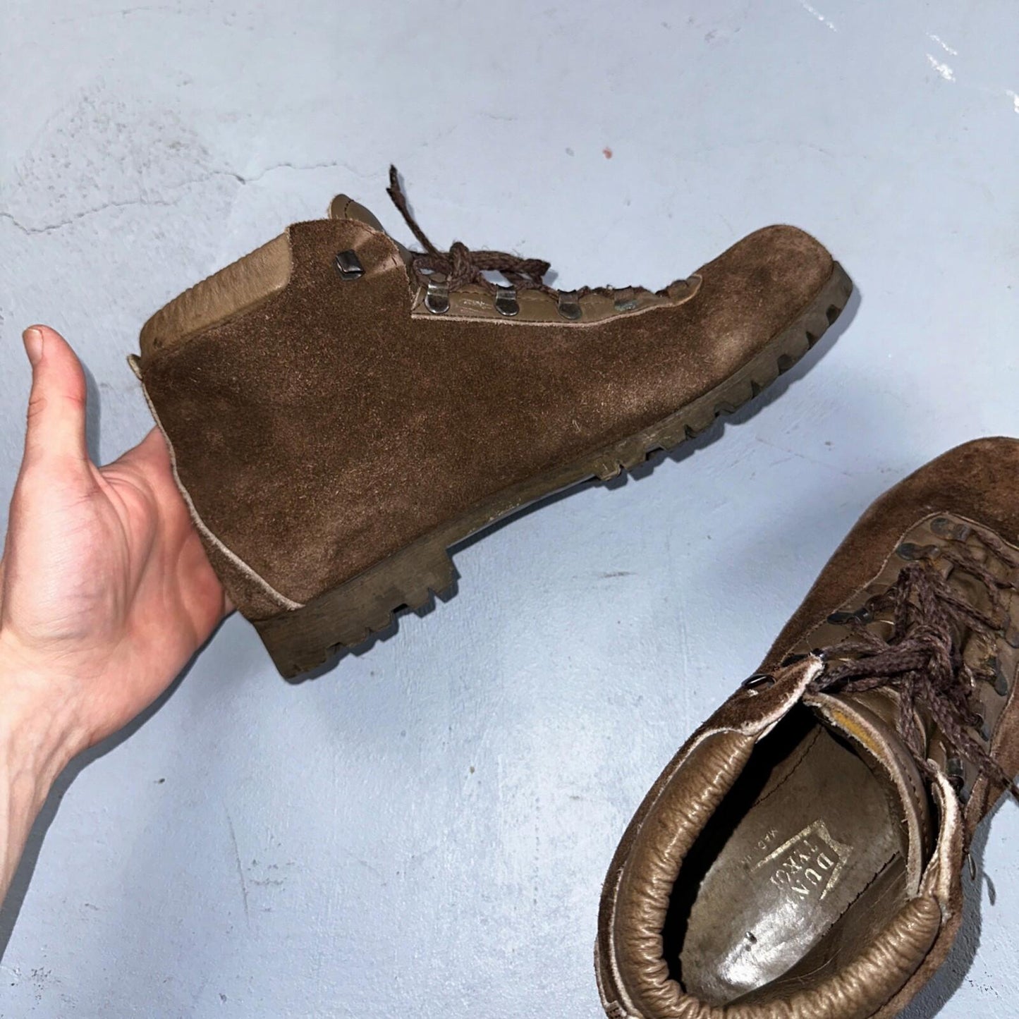 Dunham Waffle Stompers Brown Suede Leather Hiking Boots VTG Italy Size 7.5