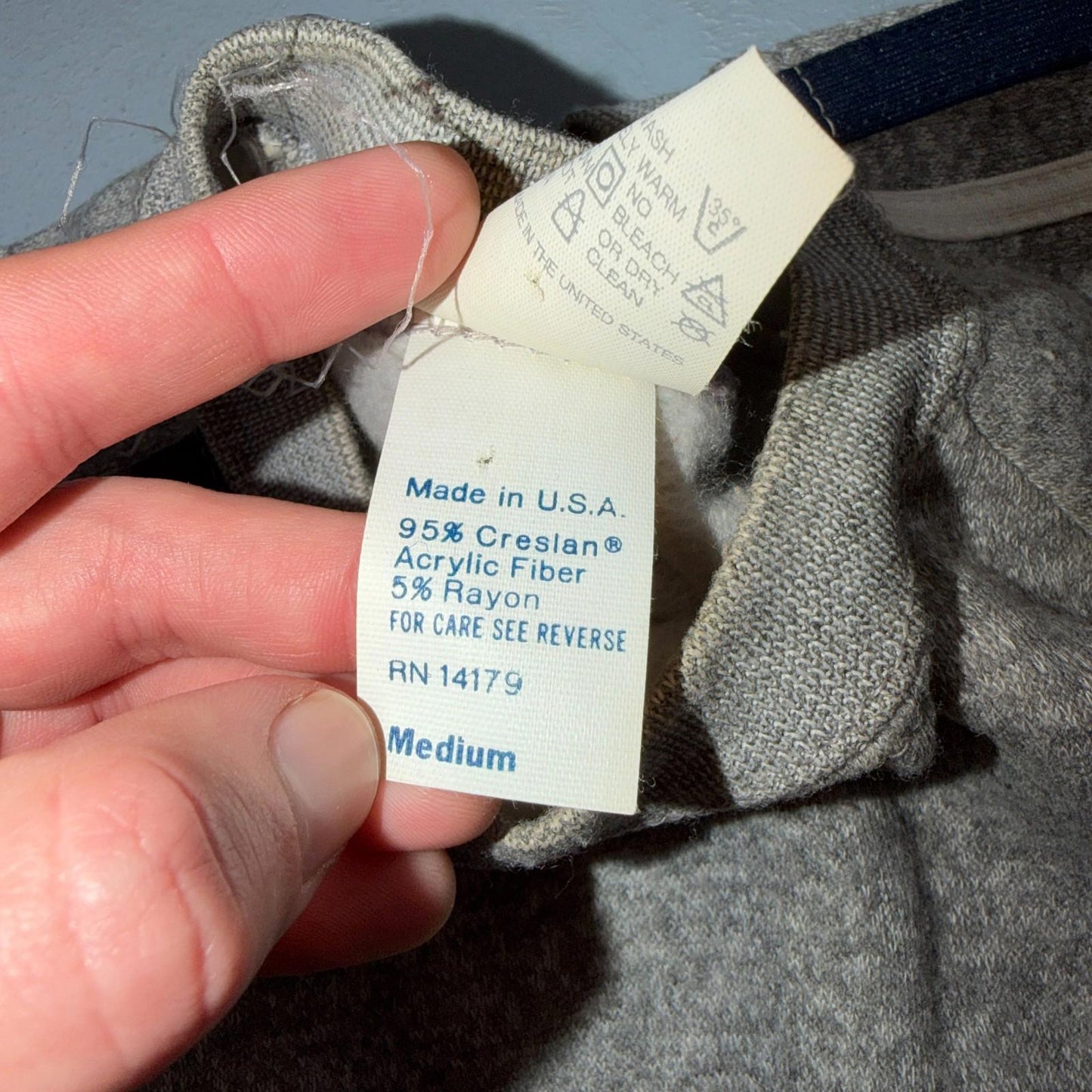 1980s Gray Sweatshirt 80s VTG Crewneck Gym Raglan Jumper Striped Rayon Medium