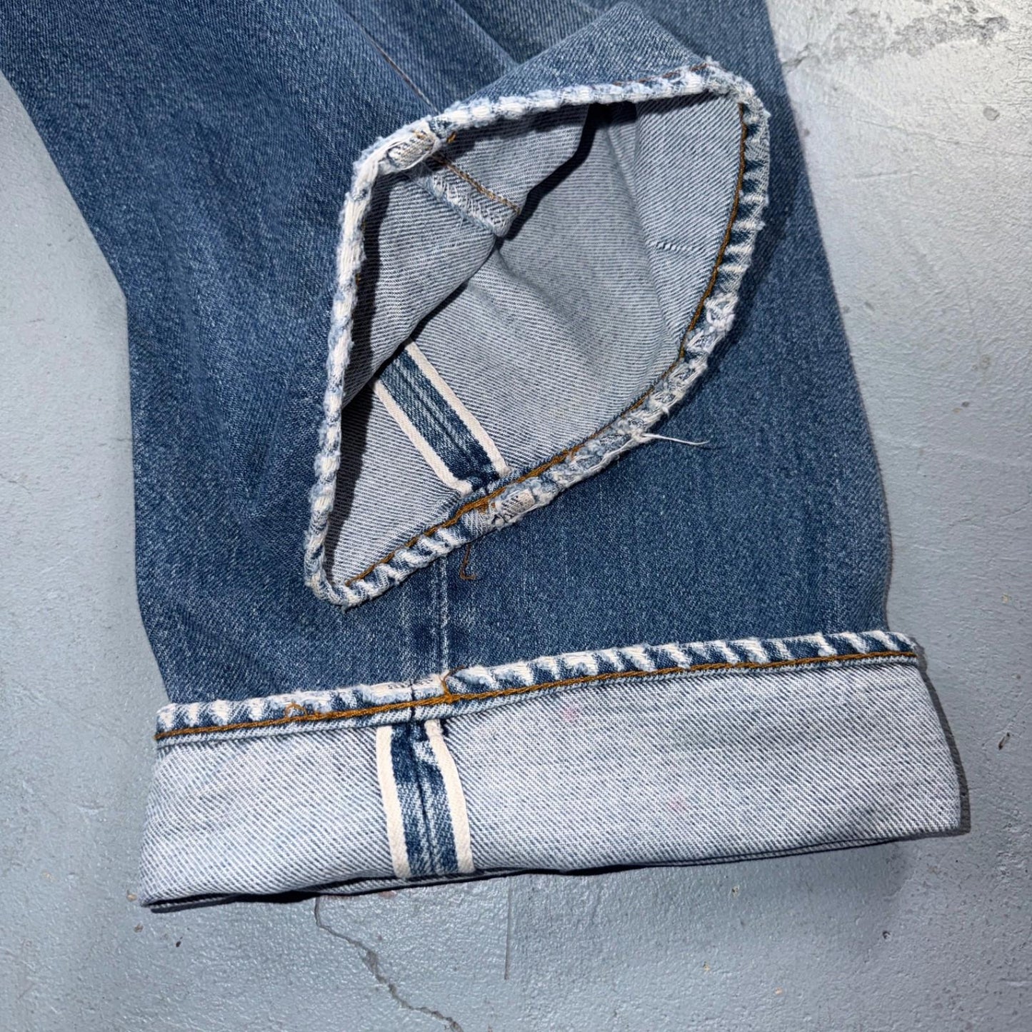 Levis 501 Vintage 80s Redline Selvedge USA XX Jeans Light Wash 34x38 Act 31x33