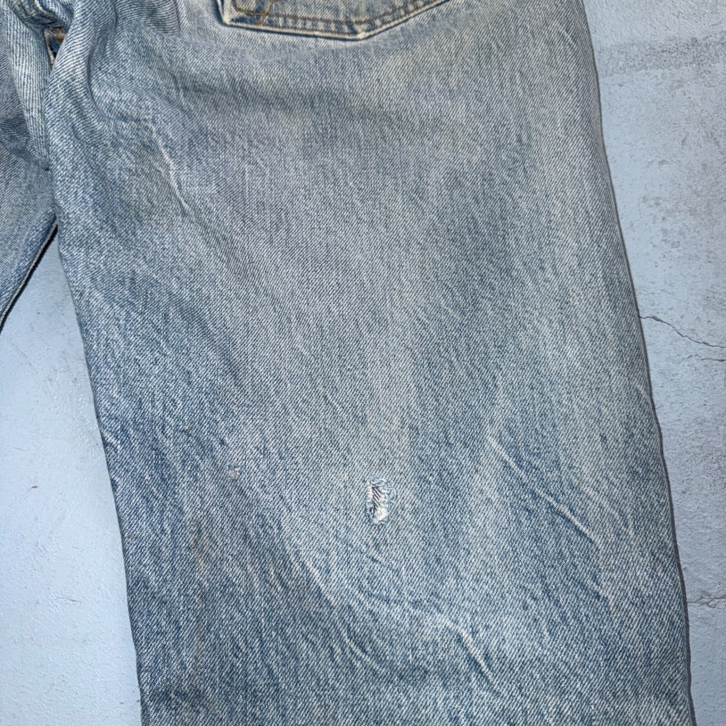 Levis 501 Vintage 80s Redline Selvedge USA XX Jeans Light Wash 32x38 Act 29x32