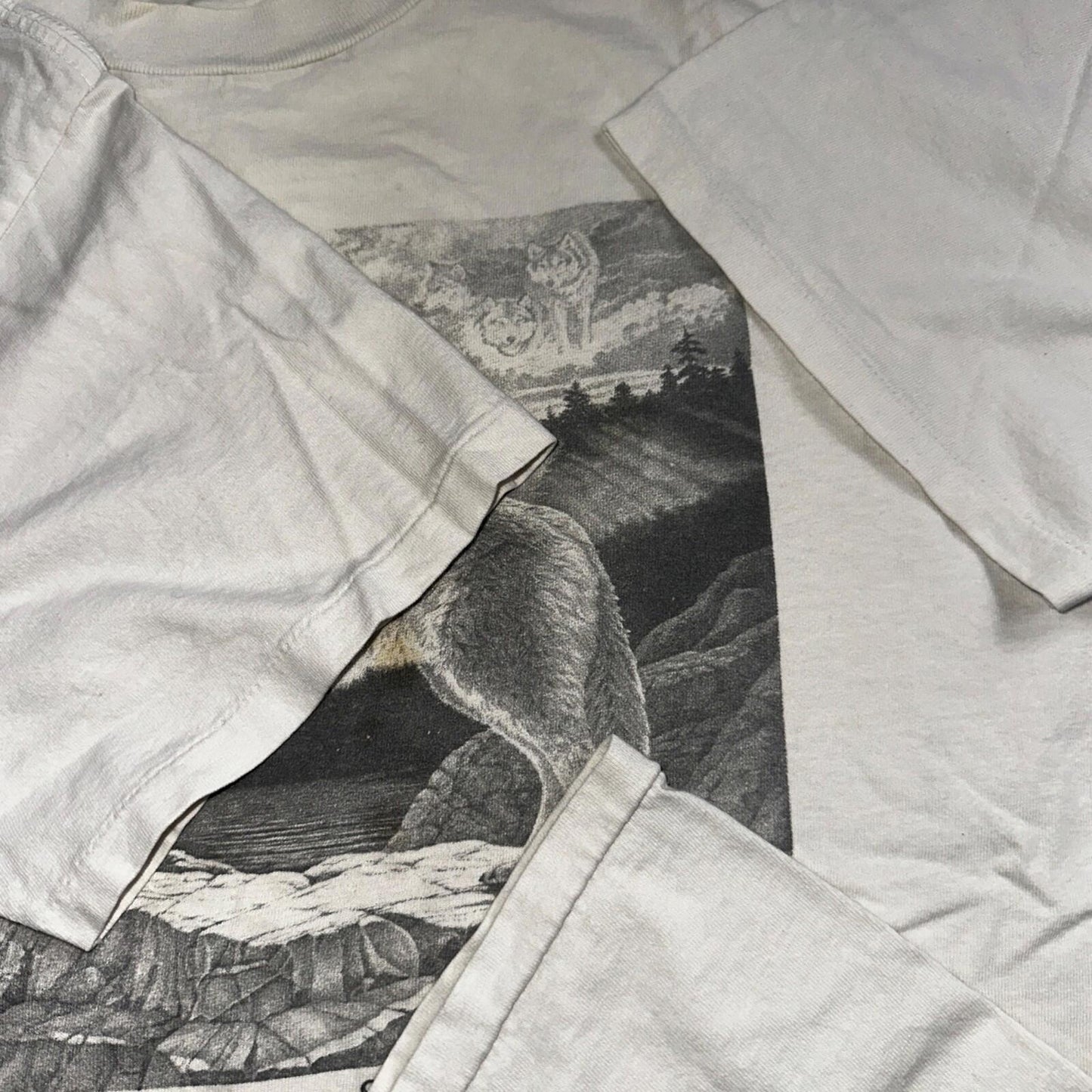 Wolf Howling Rare 90s VTG T Shirt Single Stitch Earth Animals Grunge Art Photo