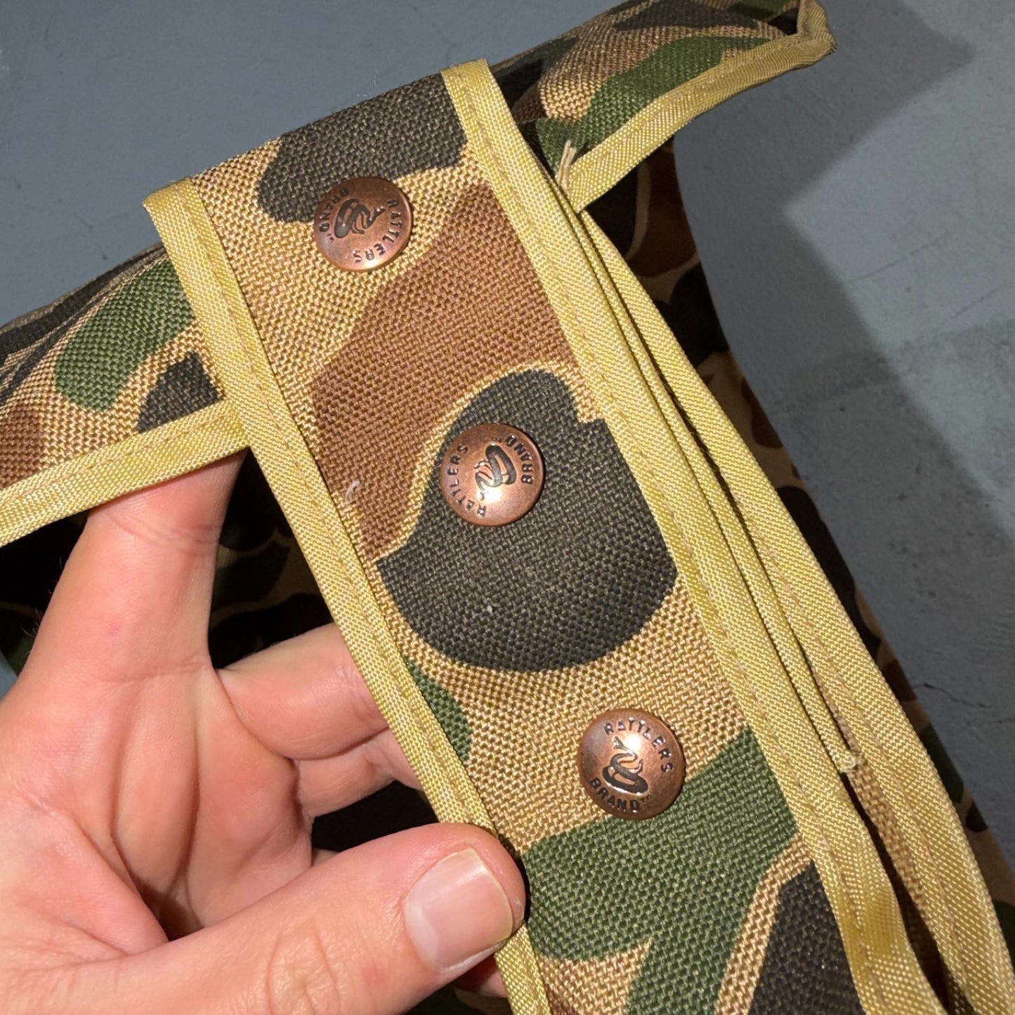 VTG Rattlers Brand Scovill Pack Realtree Camo Belt Hunting 90s Pouch Snake Chap