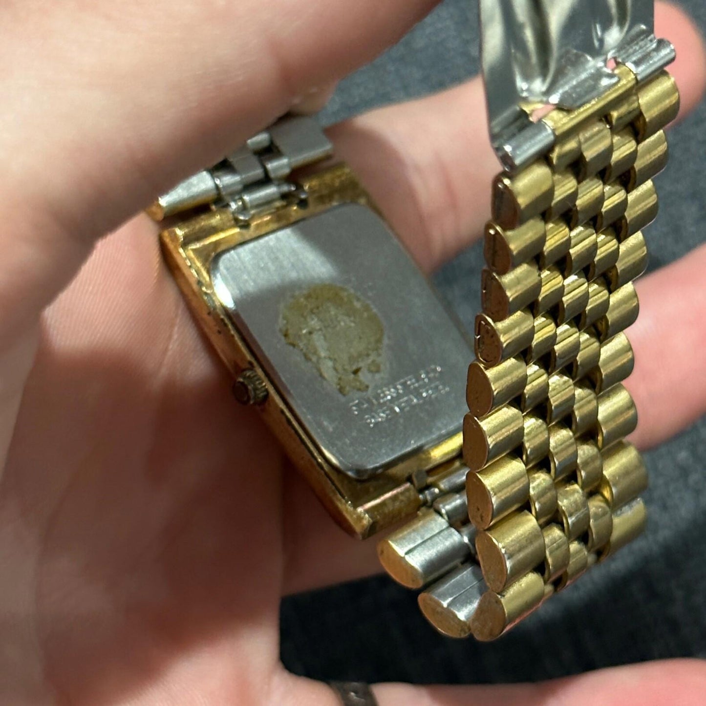 Ladies ELGIN Classic Gold Tone Petite Dress/Casual Bracelet Watch VTG Square